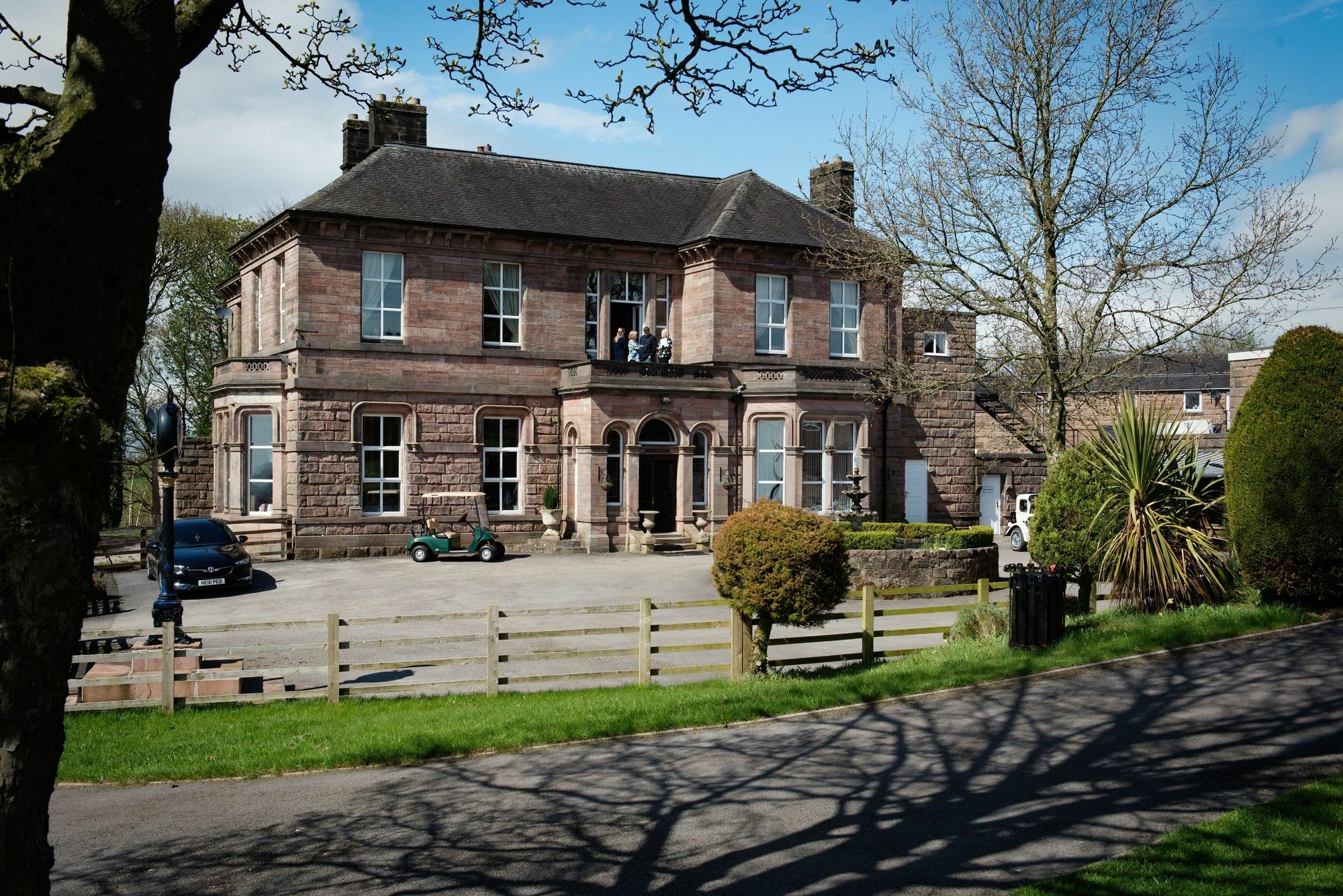 Whiston Hall Exteriör bild